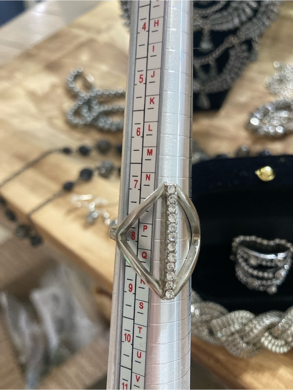 Mixed media - silver tone vintage|modern jewelry bundle - Picture 6 of 16